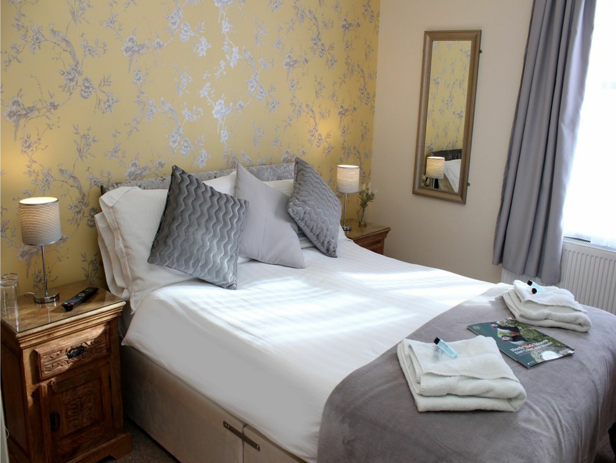 Esplanade Gardens B&B Скарборо Экстерьер фото